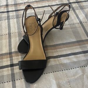 Naturalizer Black Strappy Sandals size 8